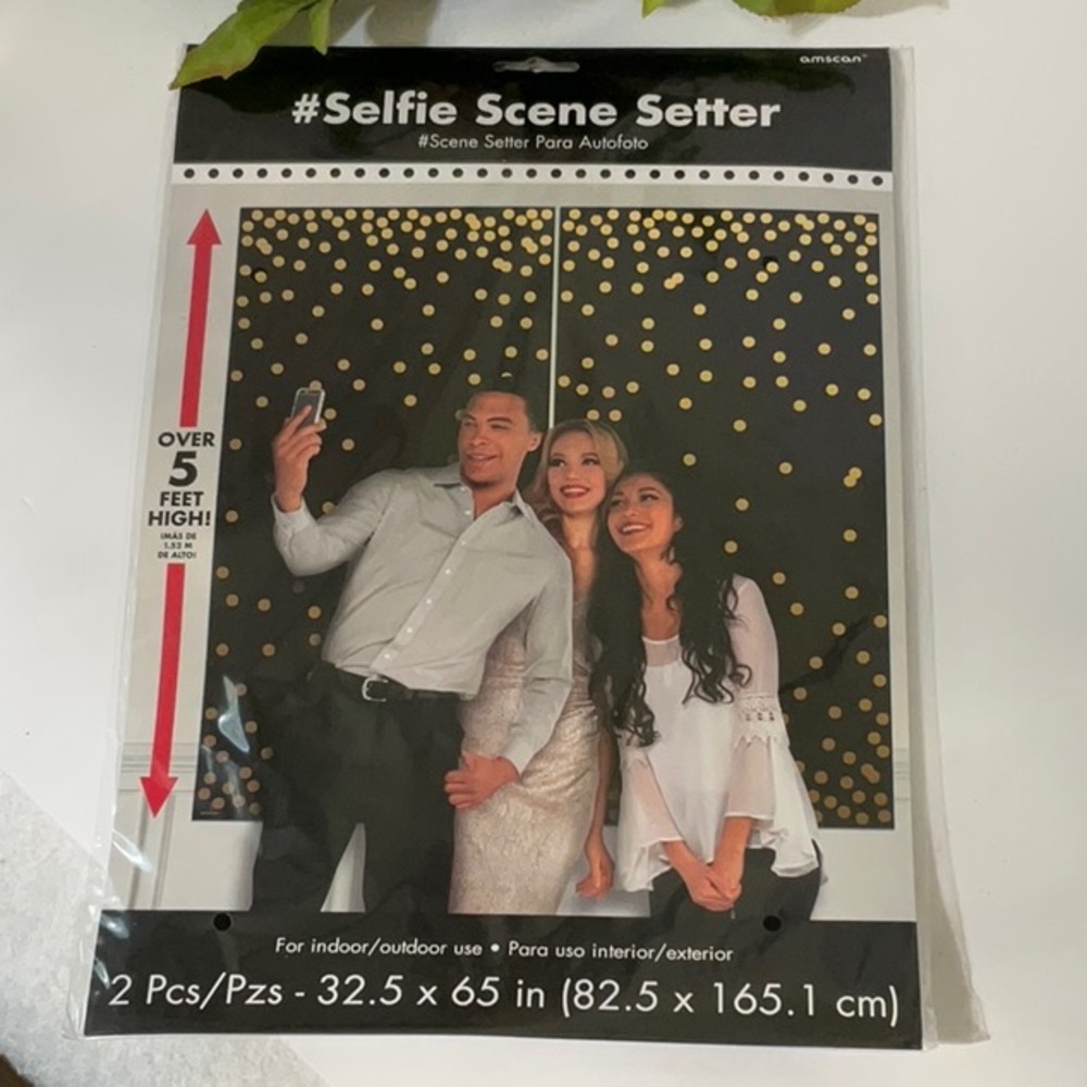 #SELFIE SCENE SETTER NIP